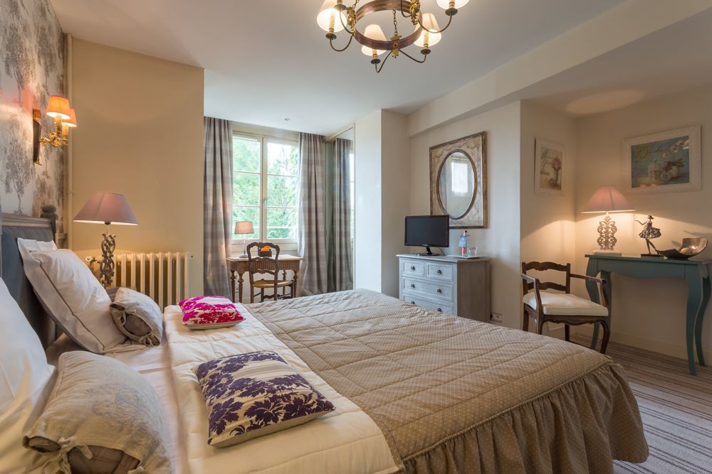Hotel-Restaurant Ricordeau Loue ภายนอก รูปภาพ