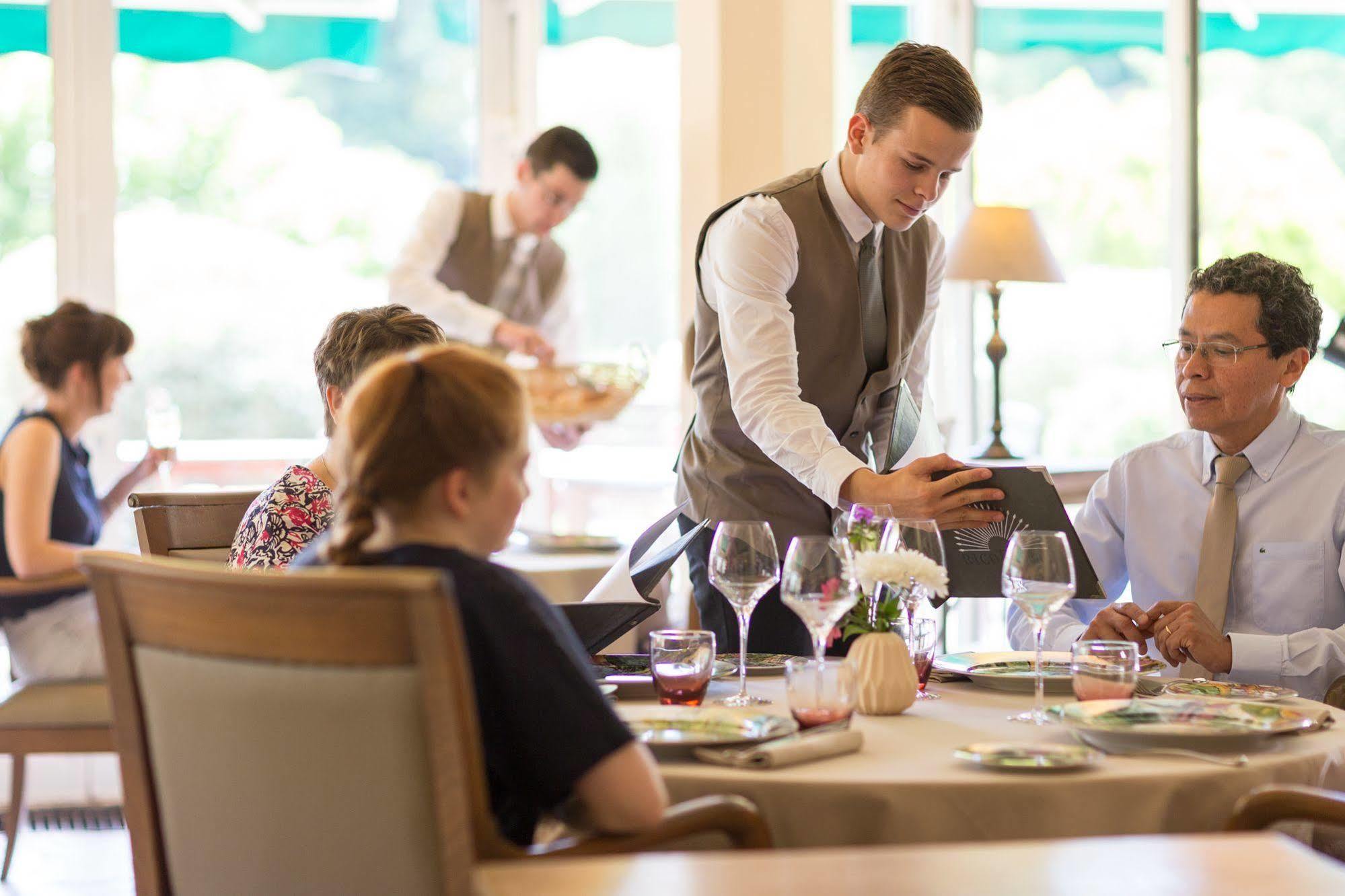 Hotel-Restaurant Ricordeau Loue ภายนอก รูปภาพ