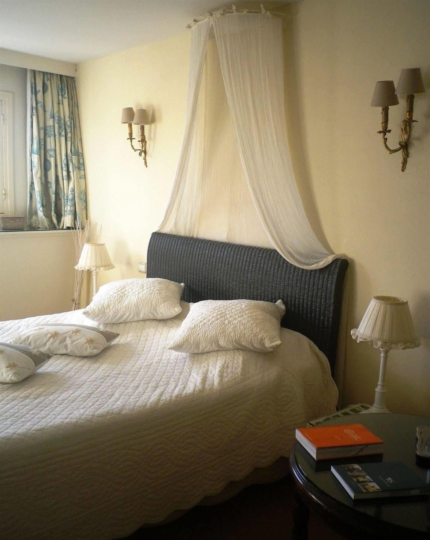 Hotel-Restaurant Ricordeau Loue ภายนอก รูปภาพ